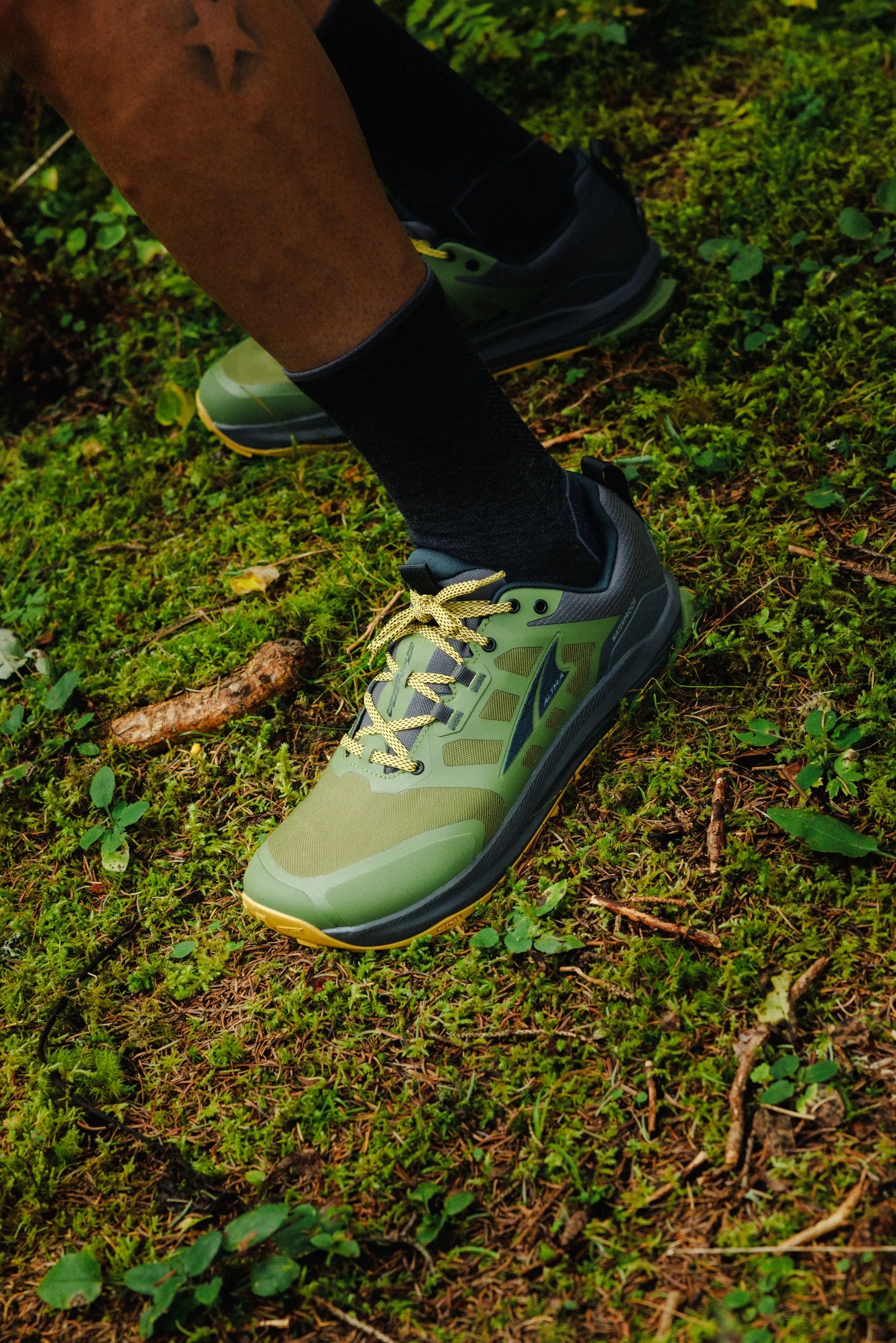Altra Lone Peak 9 Waterproof Low Mens  Dusty Olive