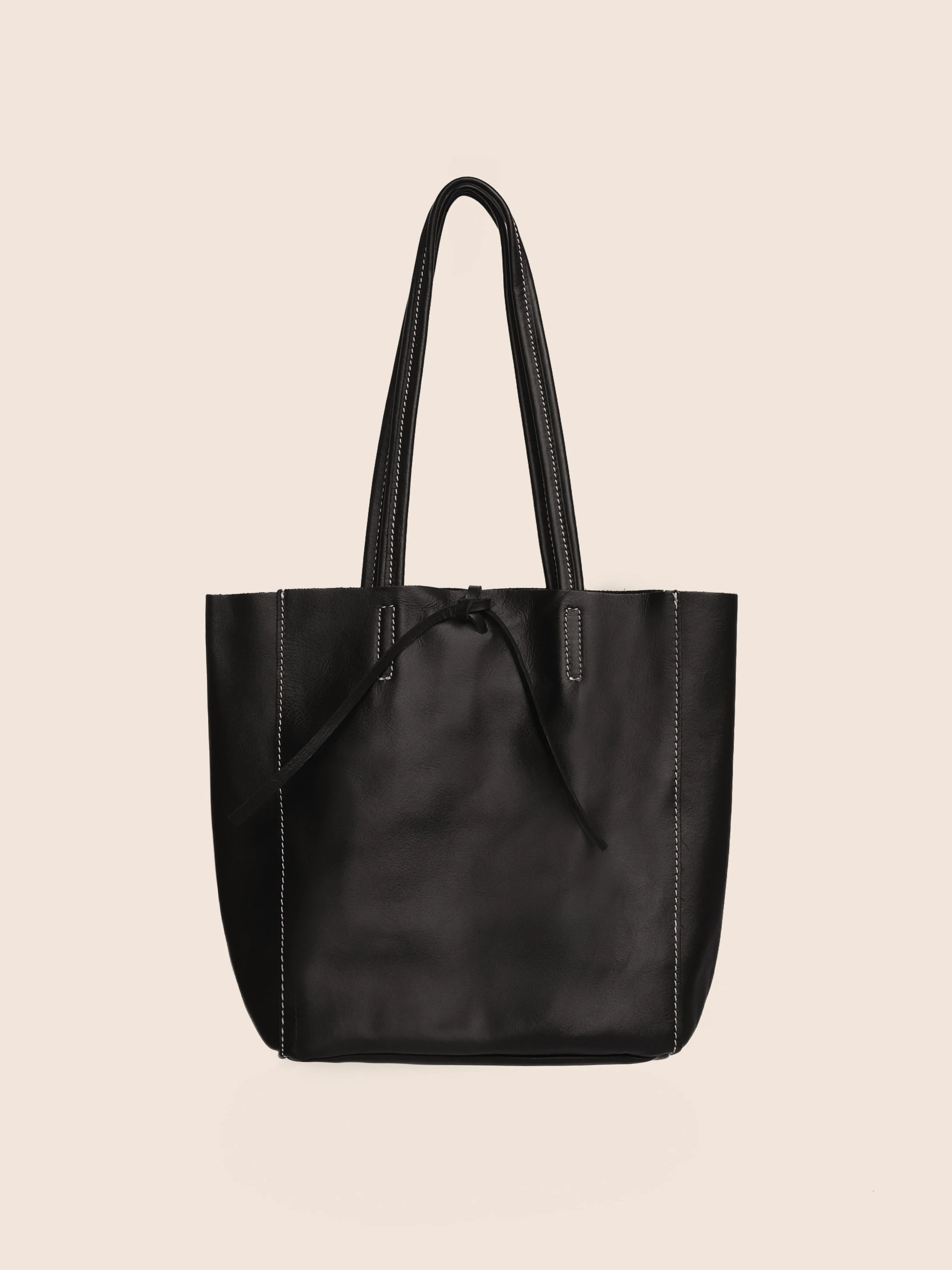 Carpi Black Tote Medium Maguire