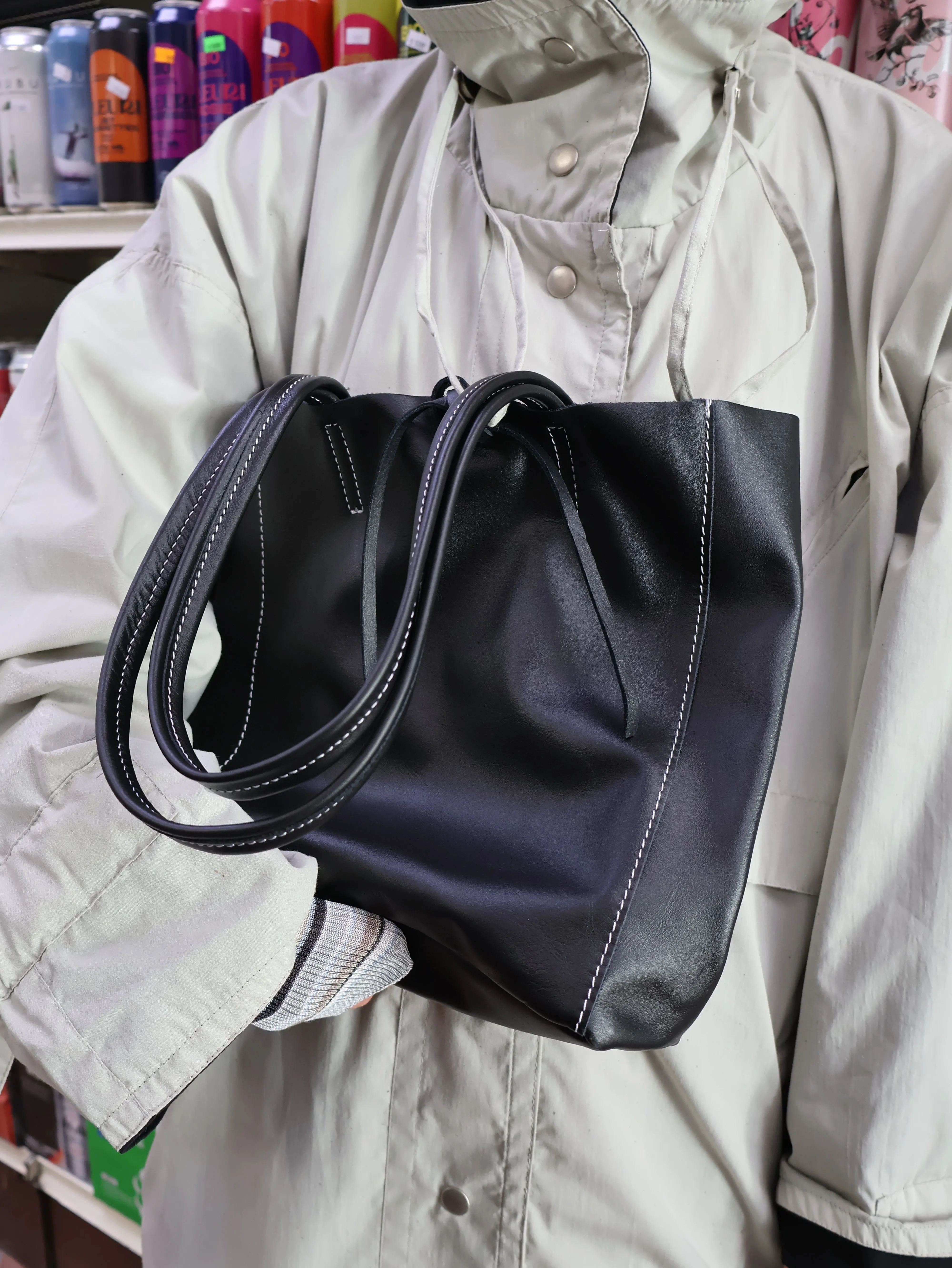 Carpi Black Tote Medium Maguire