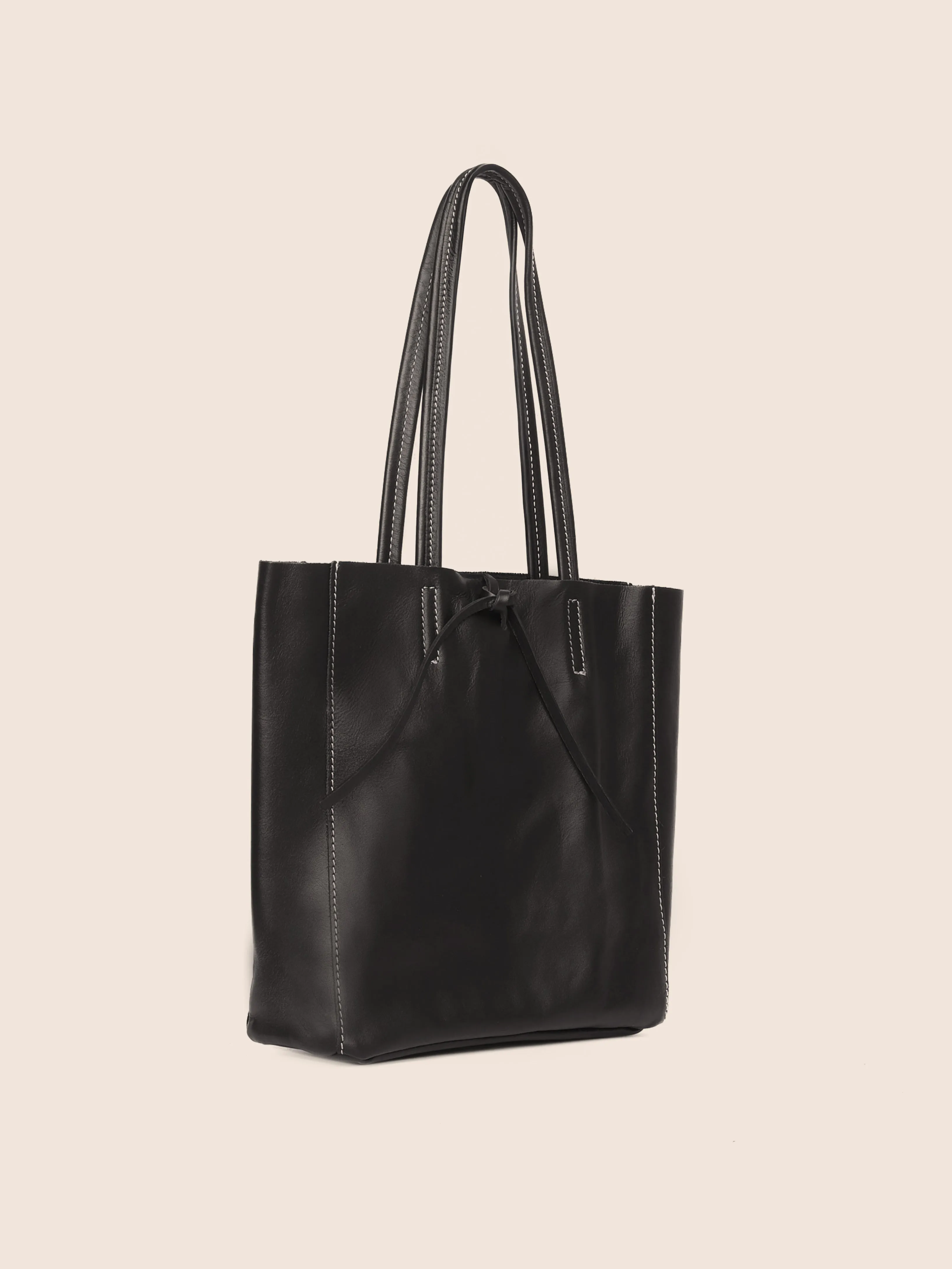 Carpi Black Tote Medium Maguire