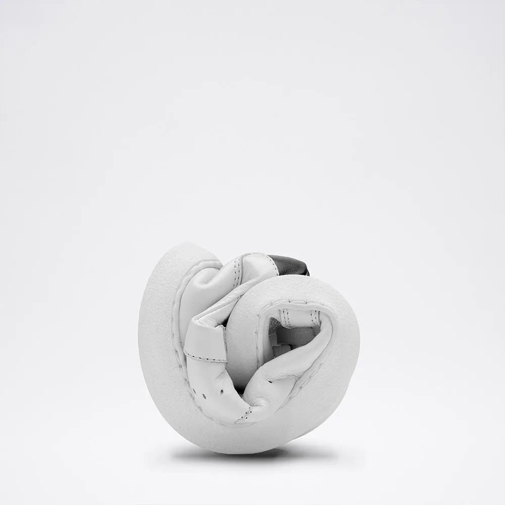 Groundies Universe Women  White / Black