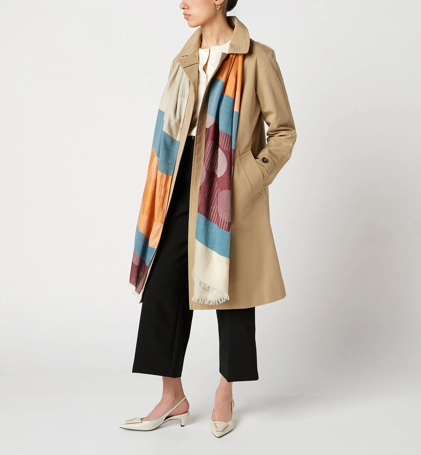 LUSTER CIRCULAR PATTERN SCARF La Canadienne