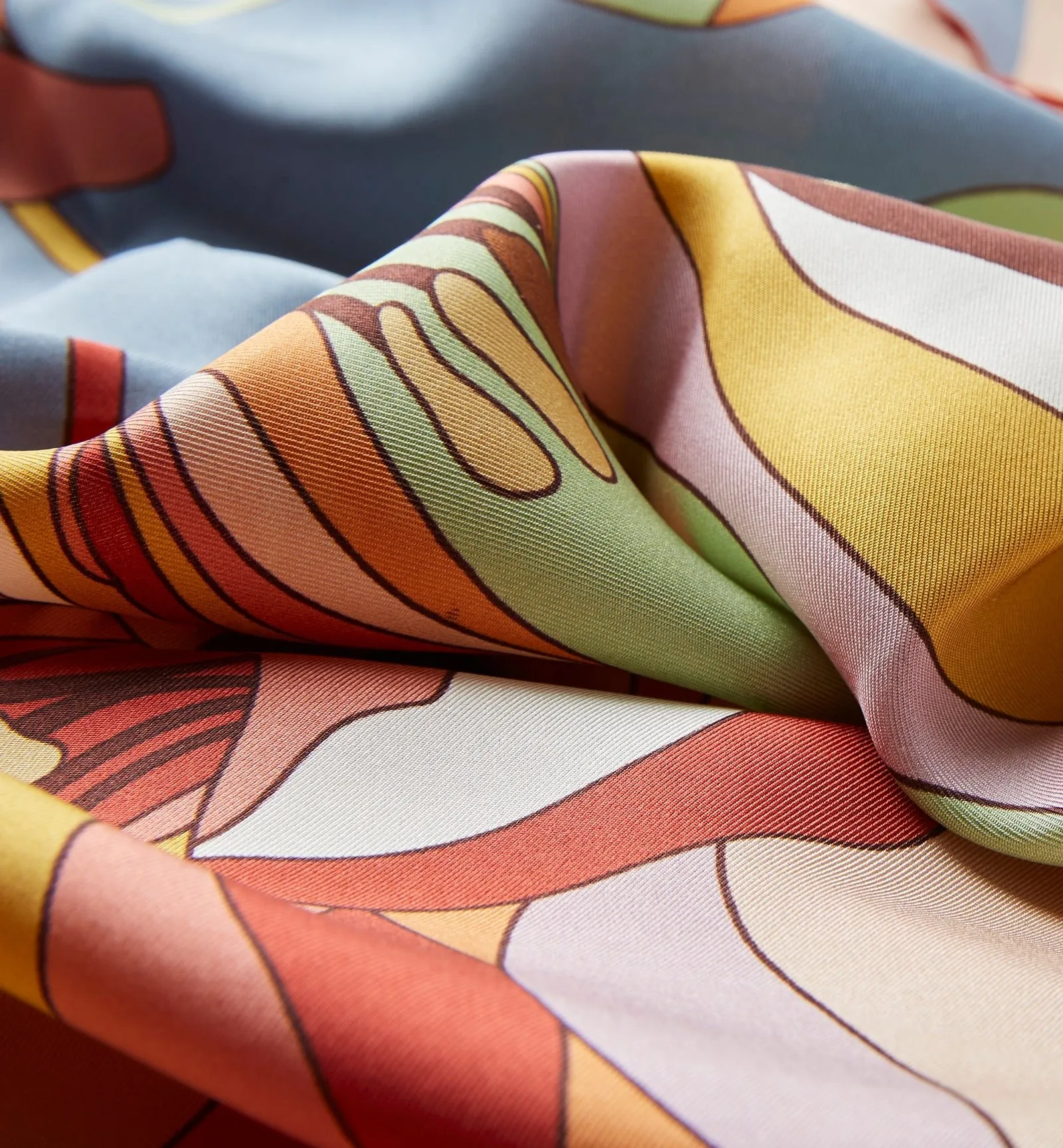 LUXE SILK SCARF La Canadienne