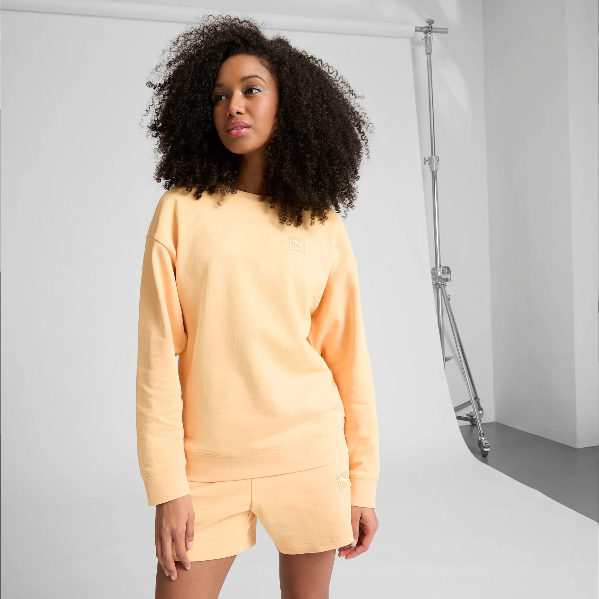 PUMA Women's ESS ELEVATED Comfort Crew Women