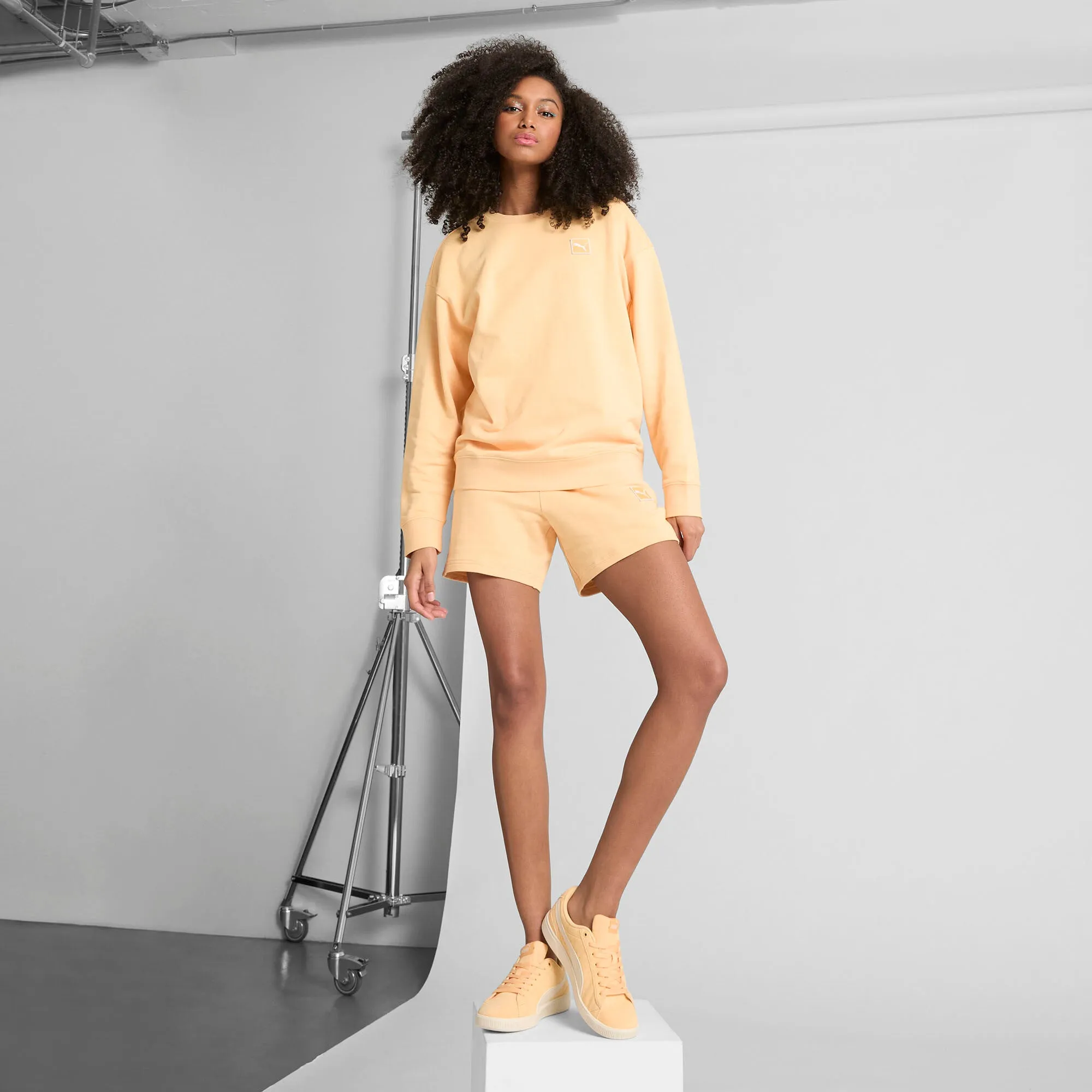 PUMA Women's ESS ELEVATED Comfort Crew Women