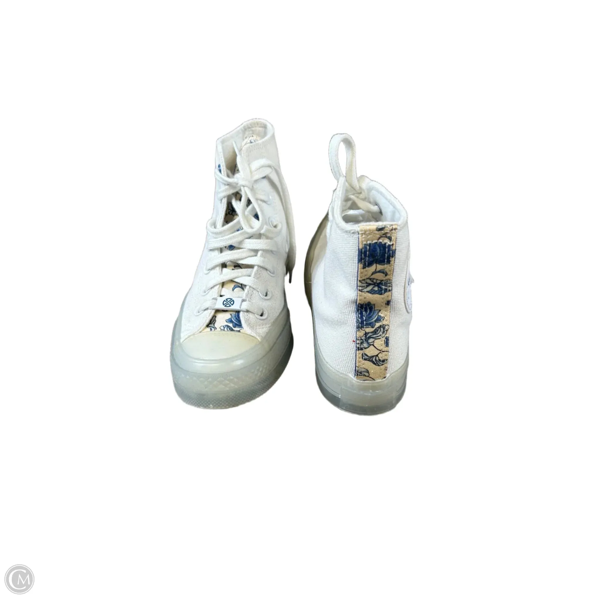 Shoes Sneakers By Converse In White, Size: 6.5