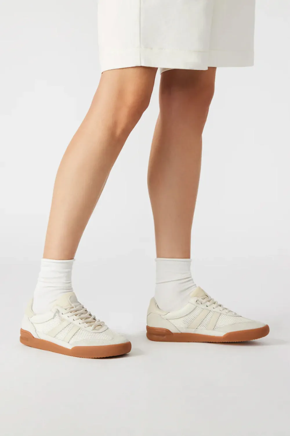 Steve Madden Verdict Sneakers for Women in White | VERDICT-WHITE