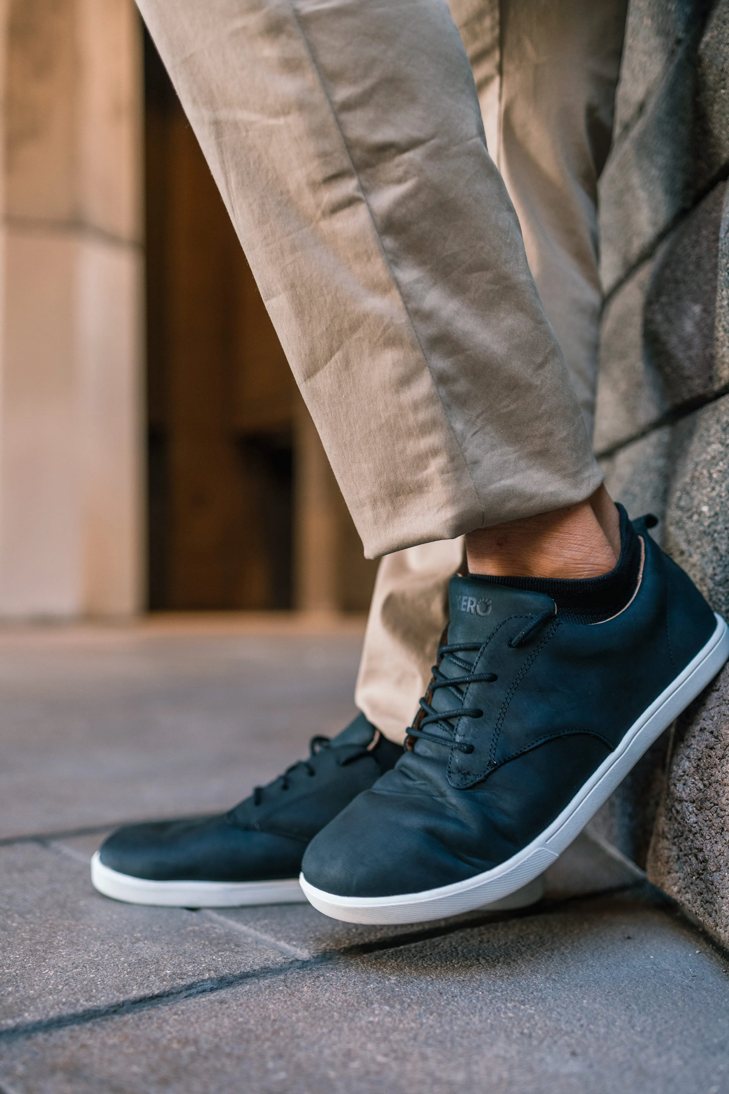 Xero Shoes Glenn Mens  Black / White